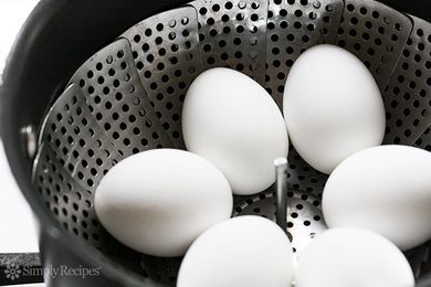Easy-Peel Steamed Hard Boiled Eggs