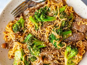 Beef and Broccoli with Ramen Noodles