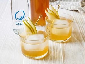 pear ginger shrub drink