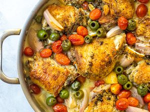 Classic chicken provencal in pot
